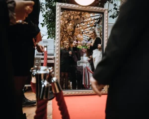 Le photoboot miroir cocktail music animations
